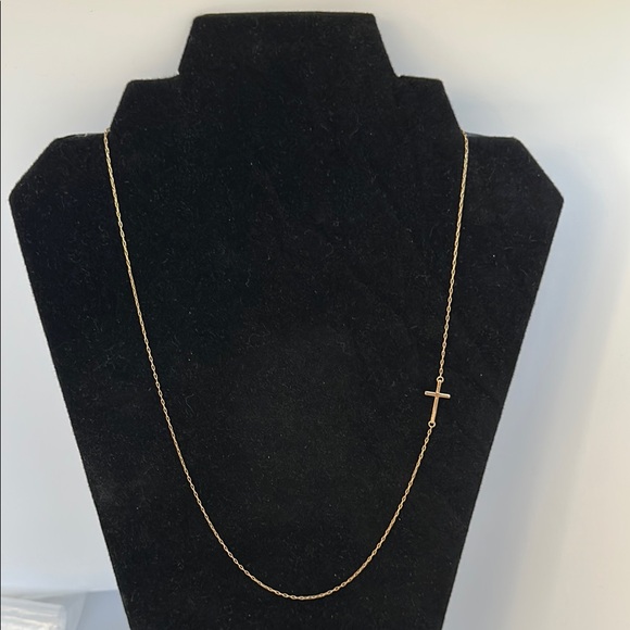 Mizuki Jewelry - MIXUKI 14k Yellow Gold Cross Necklace